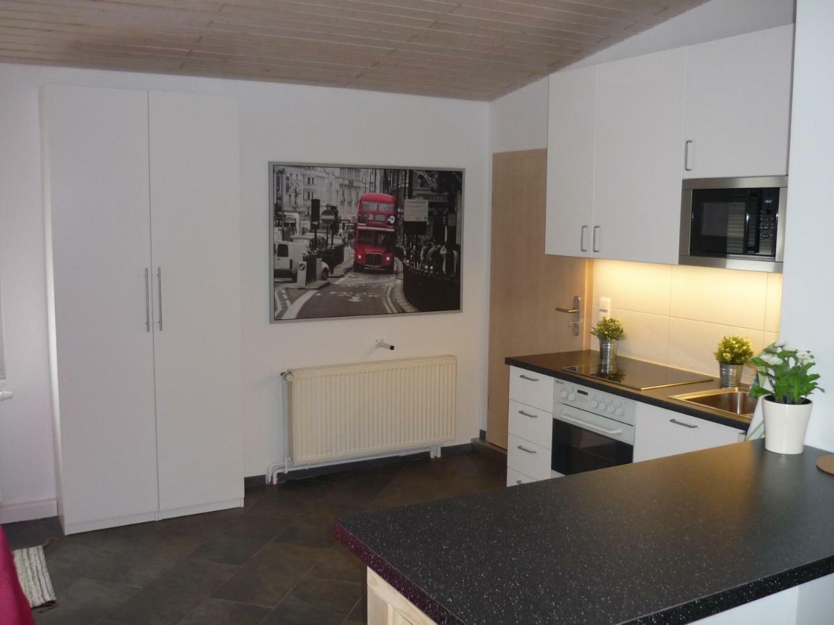 Appartement Wohnen Im Ehemaligen Kaminstudio Mit Klimaanlage à Wittenberg Extérieur photo